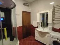 Izdavanje, kuća, 300m², Radovići, Tivat - image 3