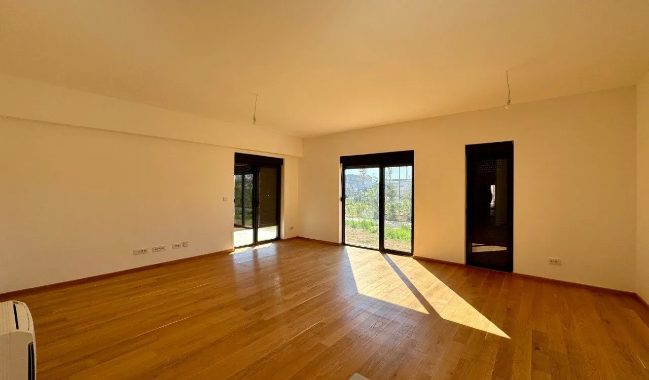 Sale, three bedroom apartment, 149m², Podgorica, Crna Gora