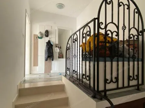 Prodaja, četvorosoban stan, 98m², Sveti Stefan, Budva - image 19