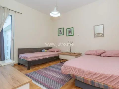 Izdavanje, kuća, 200m², Gorica, Danilovgrad - image 11