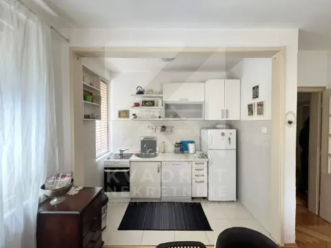 Rent, one bedroom apartment, 76m², Centar, Podgorica - image 6