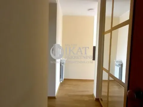 Izdavanje, četvorosoban stan, 115m², Savski Venac, Beograd - image 4