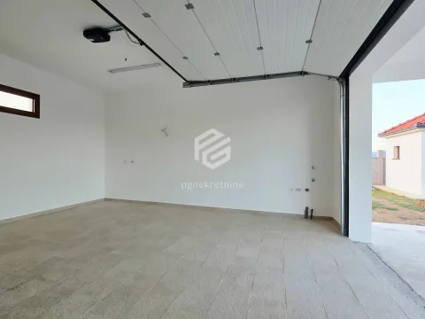 Rent, house, 190m², Golubac, Srbija - image 15