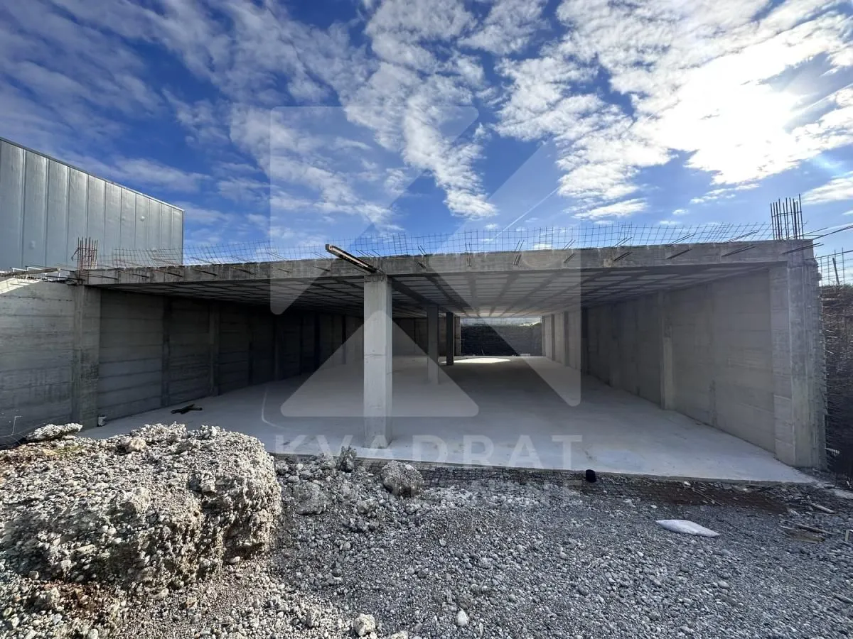 Rent, office space, 900m², Kuće Rakića, Podgorica