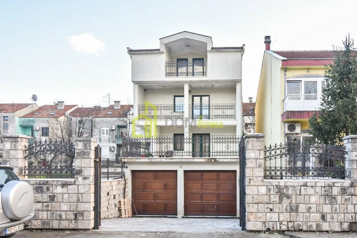 Sale, house, 300m², Zabjelo, Podgorica
