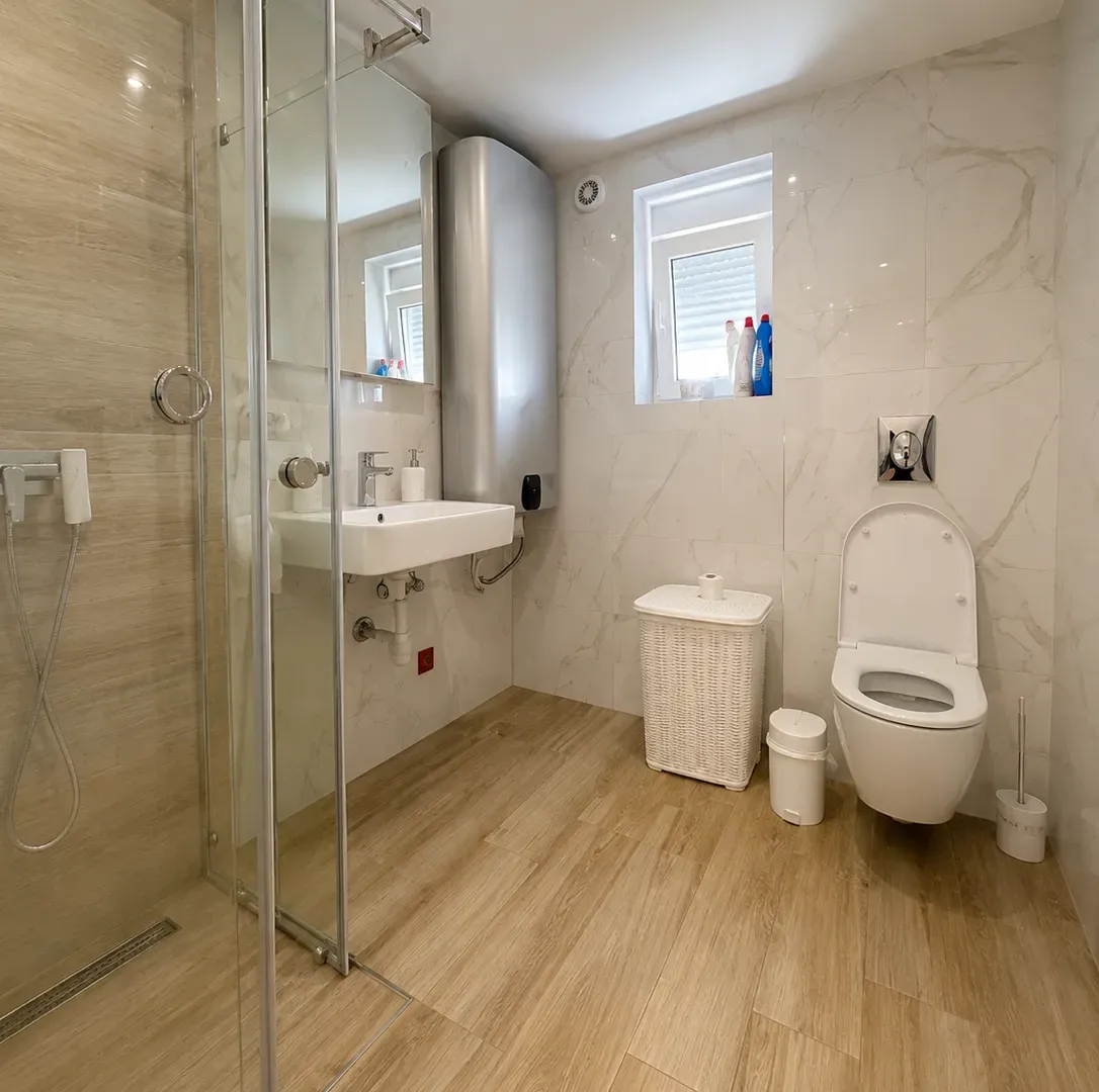 Rent, two bedroom apartment, 100m², Preko Morače, Podgorica