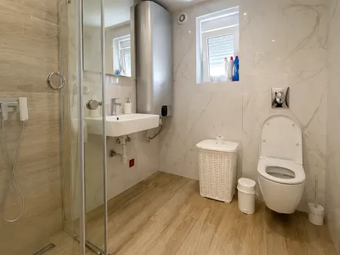 Rent, two bedroom apartment, 100m², Preko Morače, Podgorica - image 12