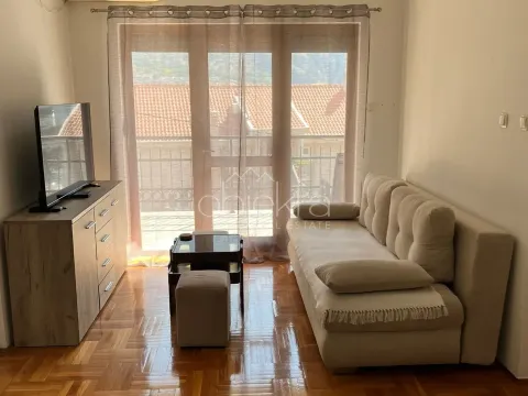 Izdavanje, stan, 88m², Kotor, Crna Gora - image 2