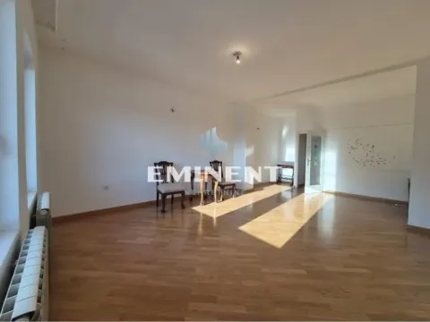 Rent, three bedroom apartment, 110m², Kalenić Pijaca, Vračar Sve Podlokacije - image 2