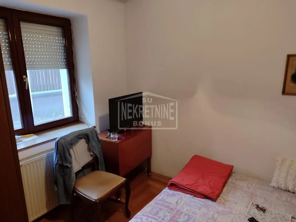 Prodaja, kuća, 270m², Železničko Naselje, Subotica