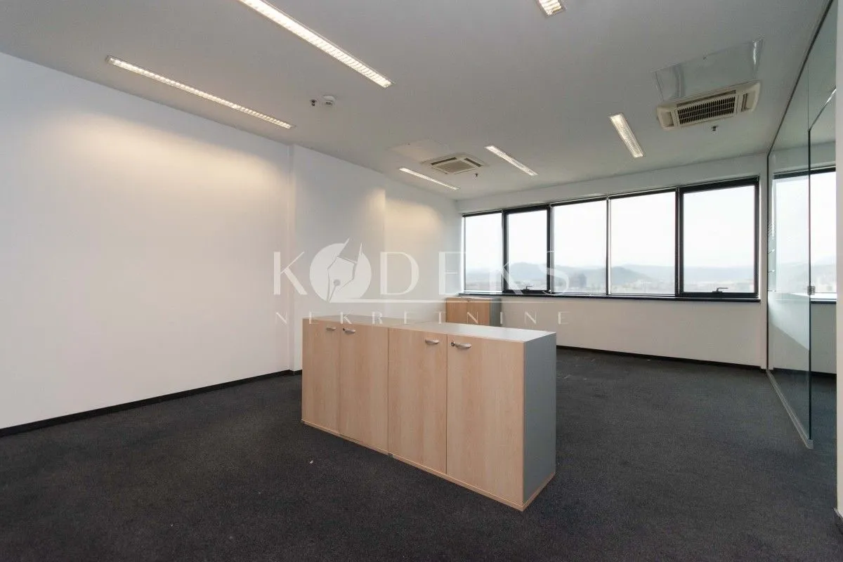 Rent, office space, 318m², Preko Morače, Podgorica