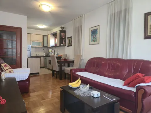 Prodaja, jednosoban stan, 52m², Centar, Nikšić - image 2