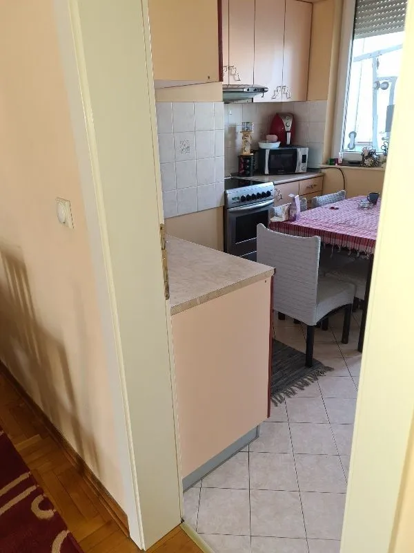Prodaja, trosoban stan, 75m², Novi Beograd Sve Podlokacije, Beograd