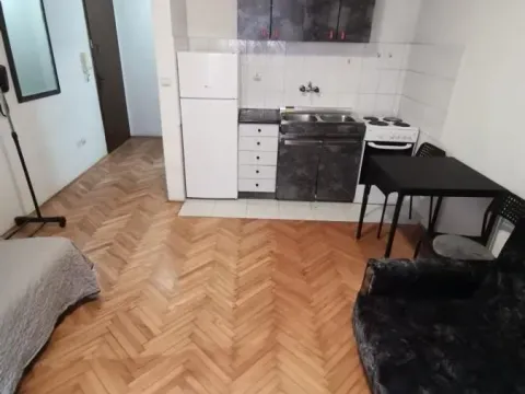 Sale, studio apartment, 23m², Karaburma, Palilula Sve Podlokacije