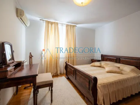 Prodaja, kuća, 400m², Kotor, Crna Gora - image 11
