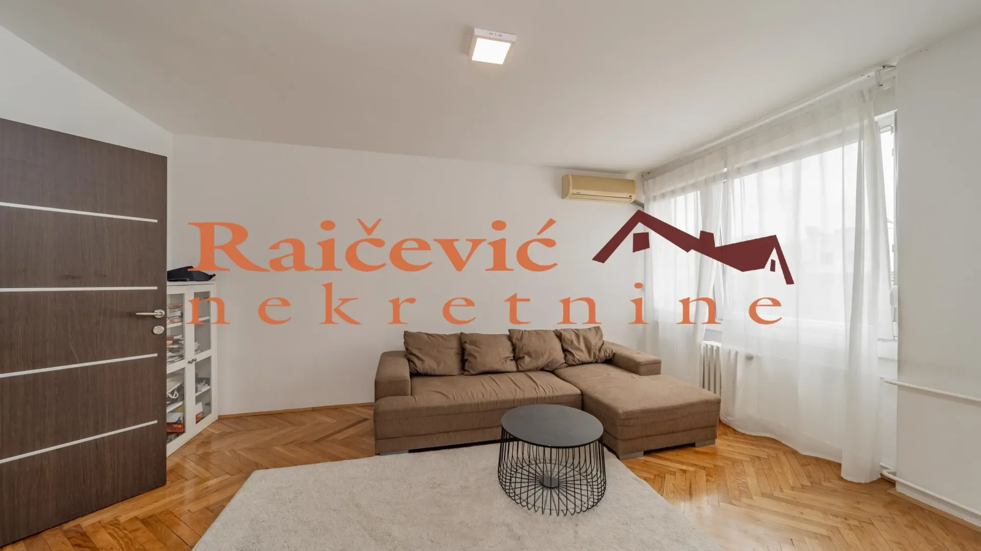 Sale, three bedroom apartment, 68m², Stari Grad, Beograd