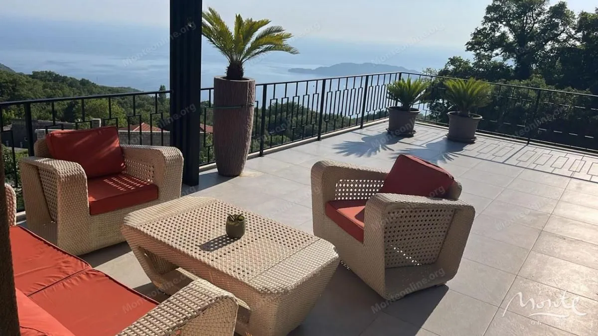 Sale, house, 257m², Kuljače, Budva