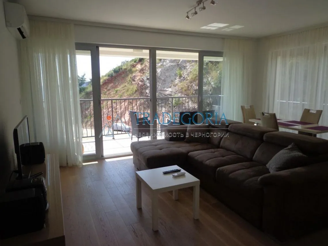 Prodaja, jednosoban stan, 62m², Pržno, Budva