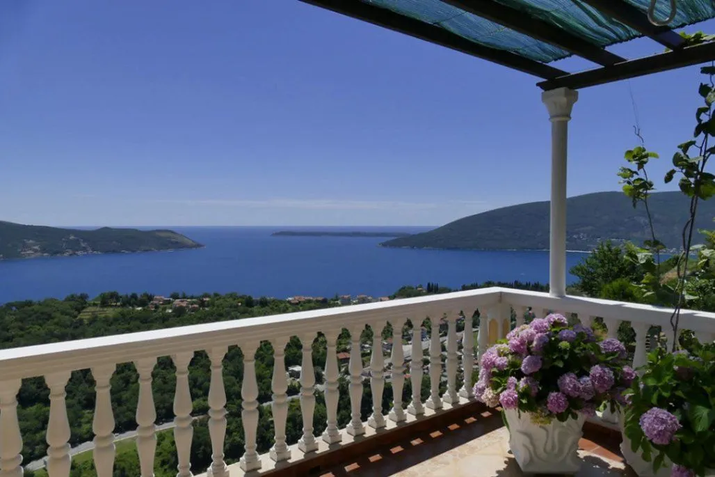 Sale, house, 202m², Podi, Herceg Novi