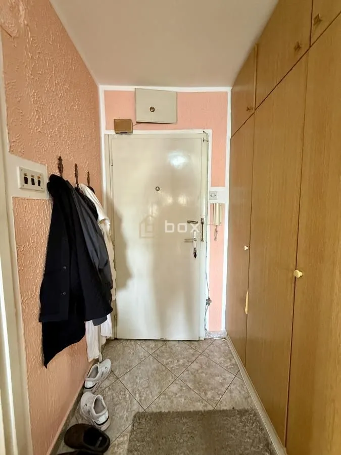 Prodaja, trosoban stan, 75m², Gradska Bolnica, Niš