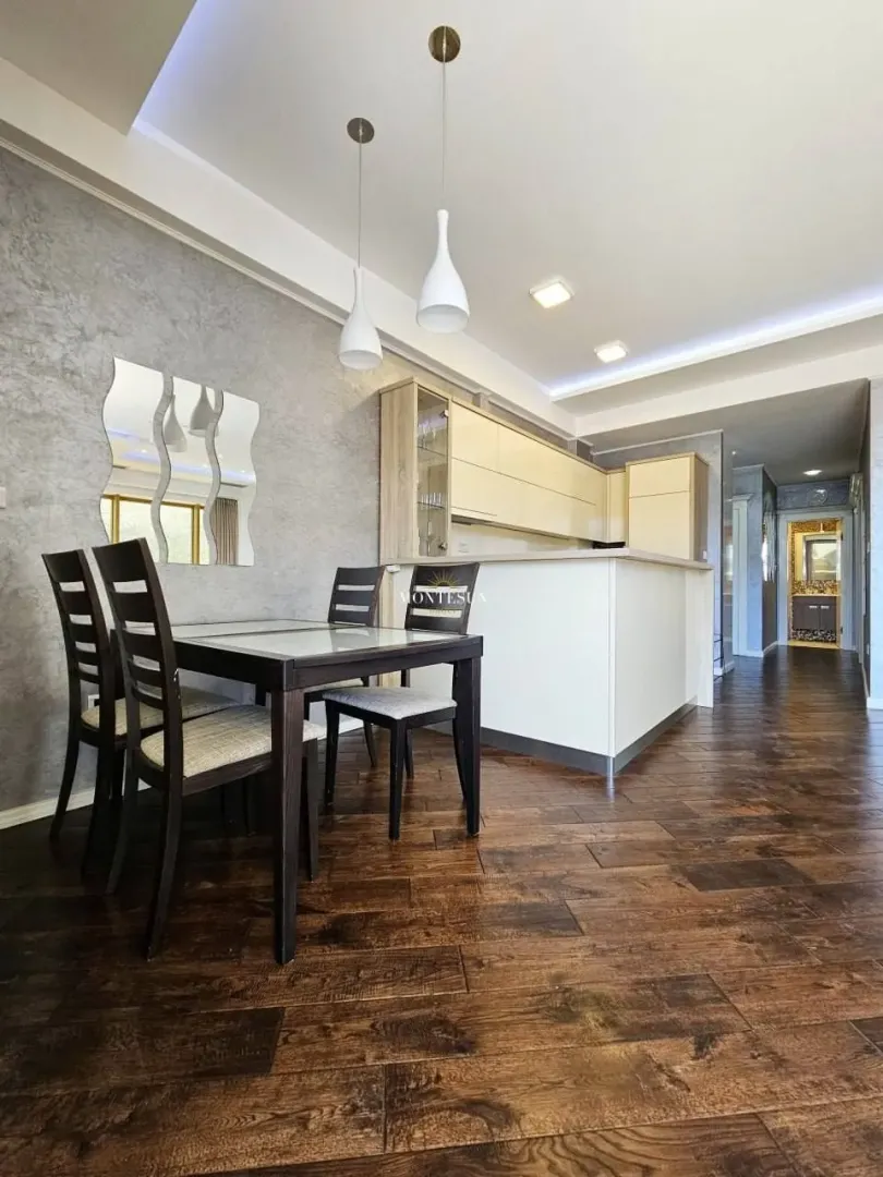 Rent, two bedroom apartment, 89m², Centar, Budva