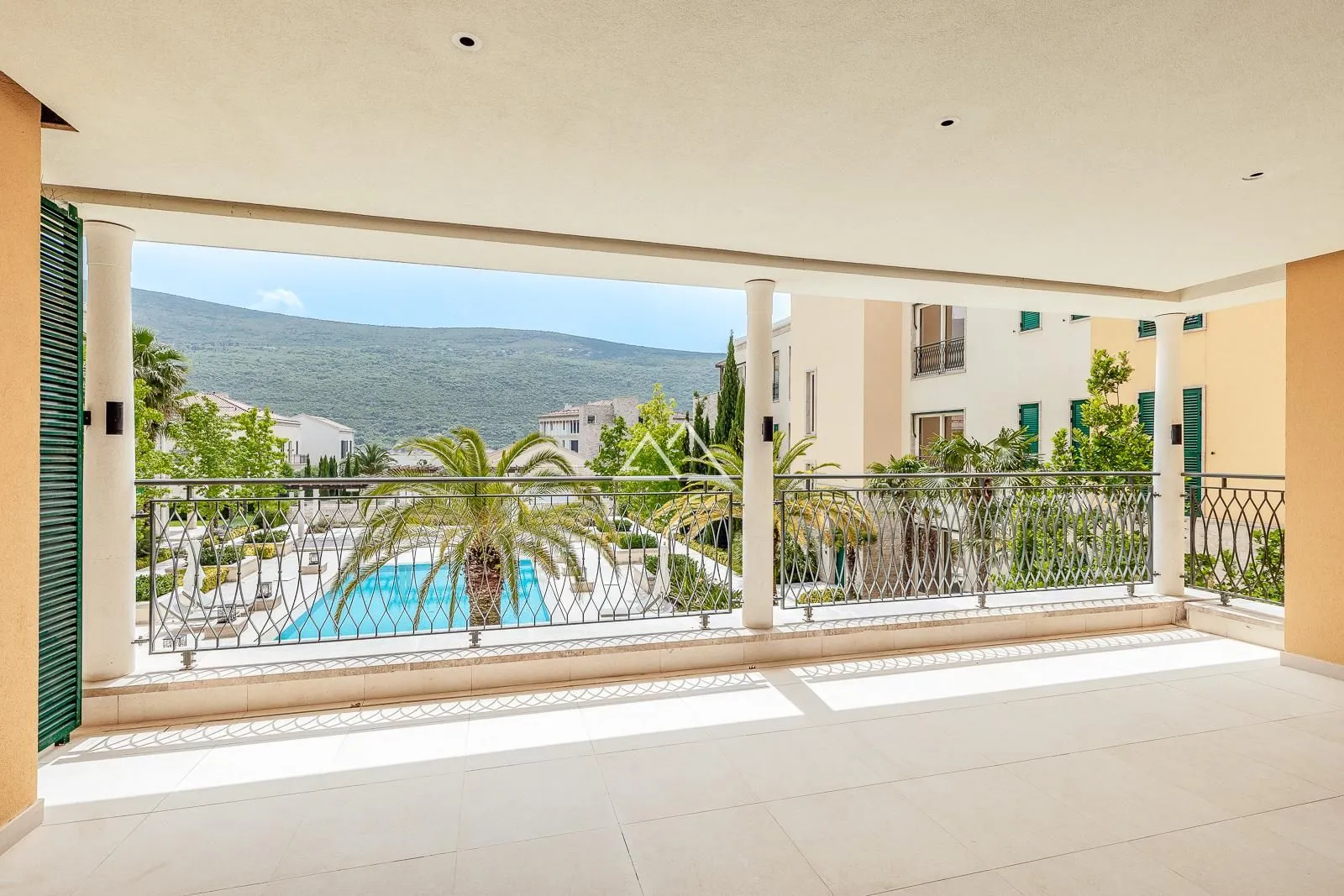 Prodaja, dvosoban stan, 171m², Portonovi, Herceg Novi