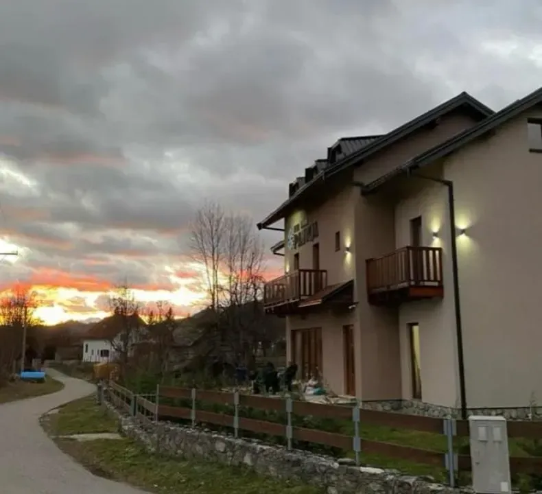 Sale, hospitality venue, 300m², Kolašin, Crna Gora