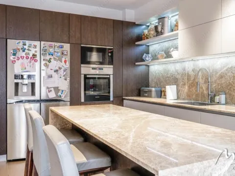 Prodaja, kuća, 210m², Dobrota, Kotor - image 16