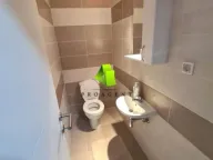 Izdavanje, trosoban stan, 76m², Palilula, Niš - image 10