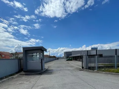 Rent, office space, 880m², Podgorica, Crna Gora