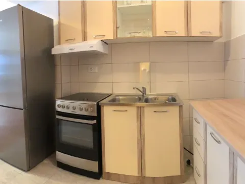 Rent, one bedroom apartment, 50m², Petrovac, Budva - image 3