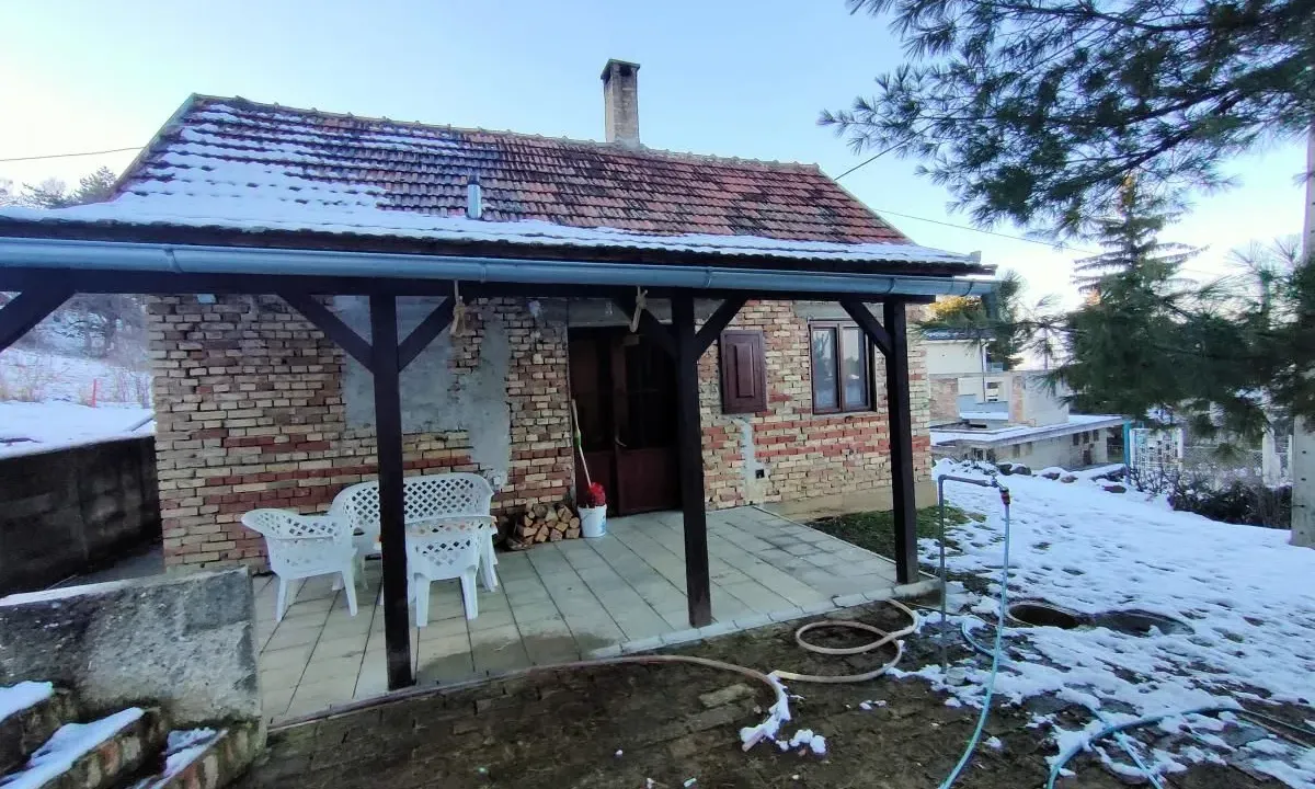 Prodaja, dvosoban stan, 47m², Sremska Kamenica, Petrovaradin