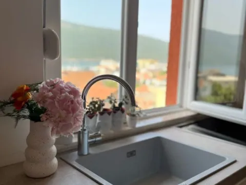 Prodaja, trosoban stan, 107m², Đenovići, Herceg Novi - image 2