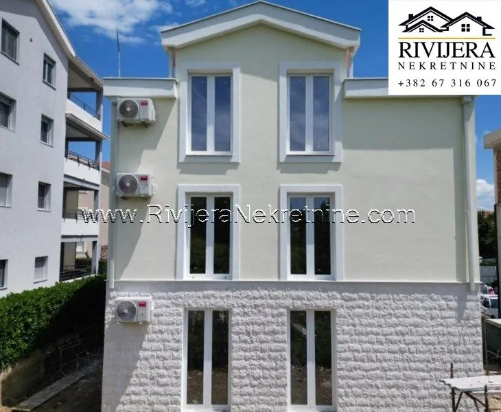 Prodaja, kuća, 74m², Đenovići, Herceg Novi