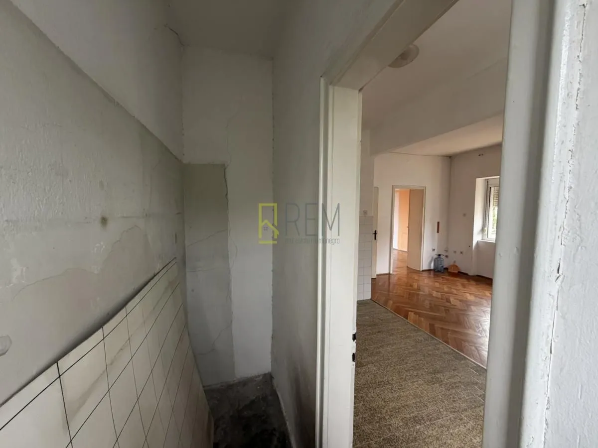Prodaja, dvosoban stan, 86m², Centar, Podgorica