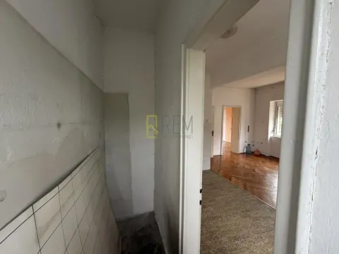 Prodaja, dvosoban stan, 86m², Centar, Podgorica - image 6