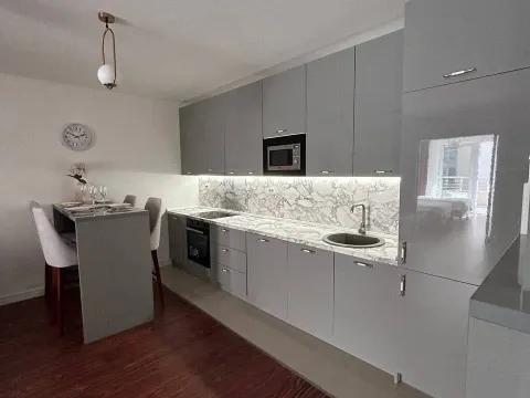 Prodaja, dvosoban stan, 85m², Petrovac, Budva - image 4