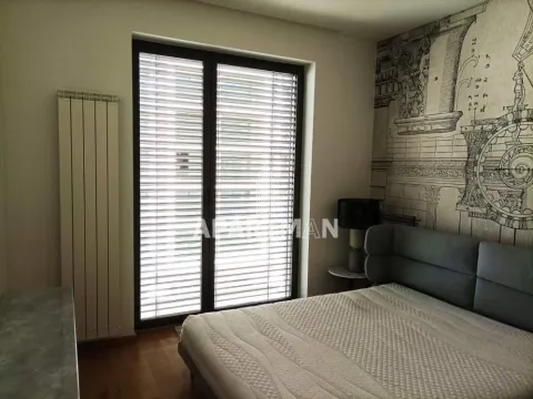 Izdavanje, četvorosoban stan, 120m², Stari Grad, Beograd - image 6