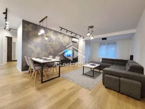 Rent, three bedroom apartment, 95m², Trošarina, Voždovac Sve Podlokacije - image 1