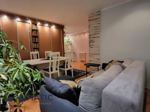 Sale, two bedroom apartment, 73m², Bulevar Oslobodjenja, Novi Sad Sve Podlokacije