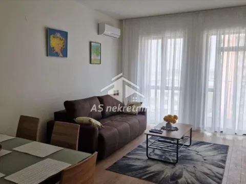 Izdavanje, četvorosoban stan, 112m², Savski Venac, Beograd - image 2