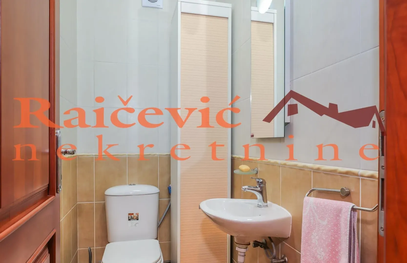 Prodaja, četvorosoban stan, 86m², Voždovac, Voždovac Sve Podlokacije