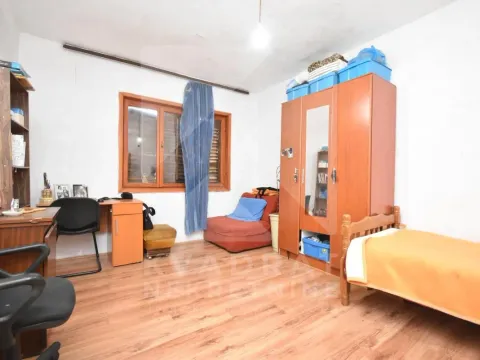 Prodaja, kuća, 83m², Rogami, Podgorica - image 13