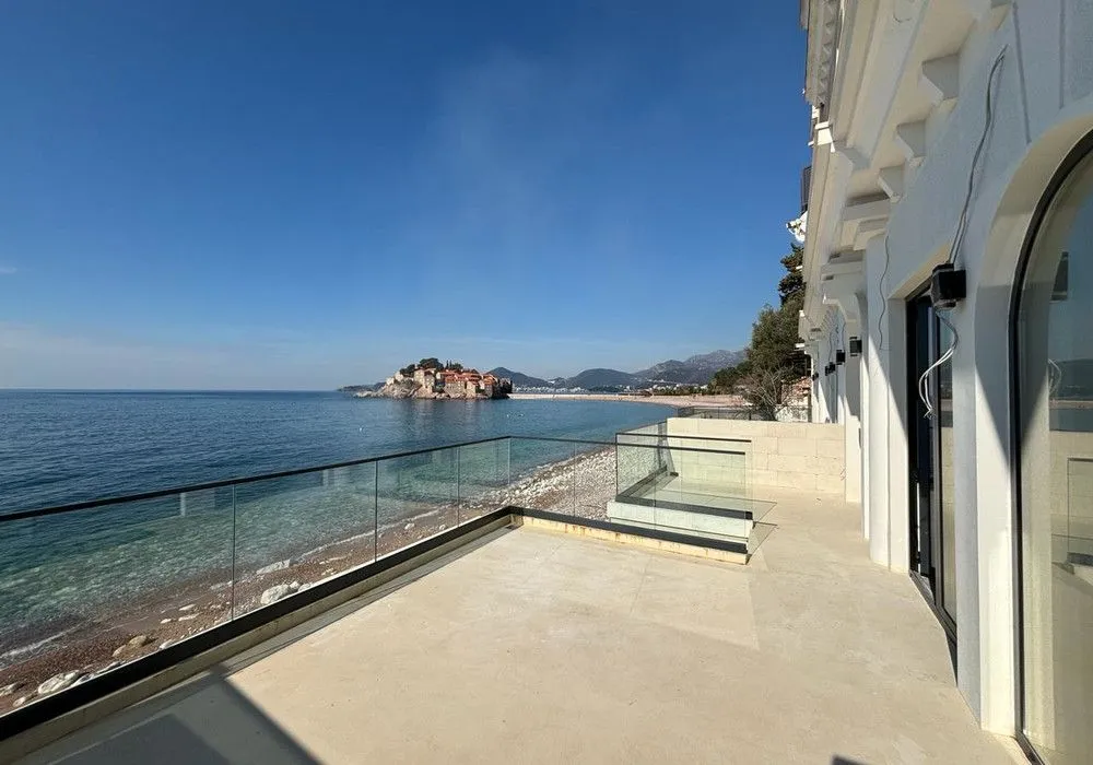 Prodaja, trosoban stan, 184m², Sveti Stefan, Budva