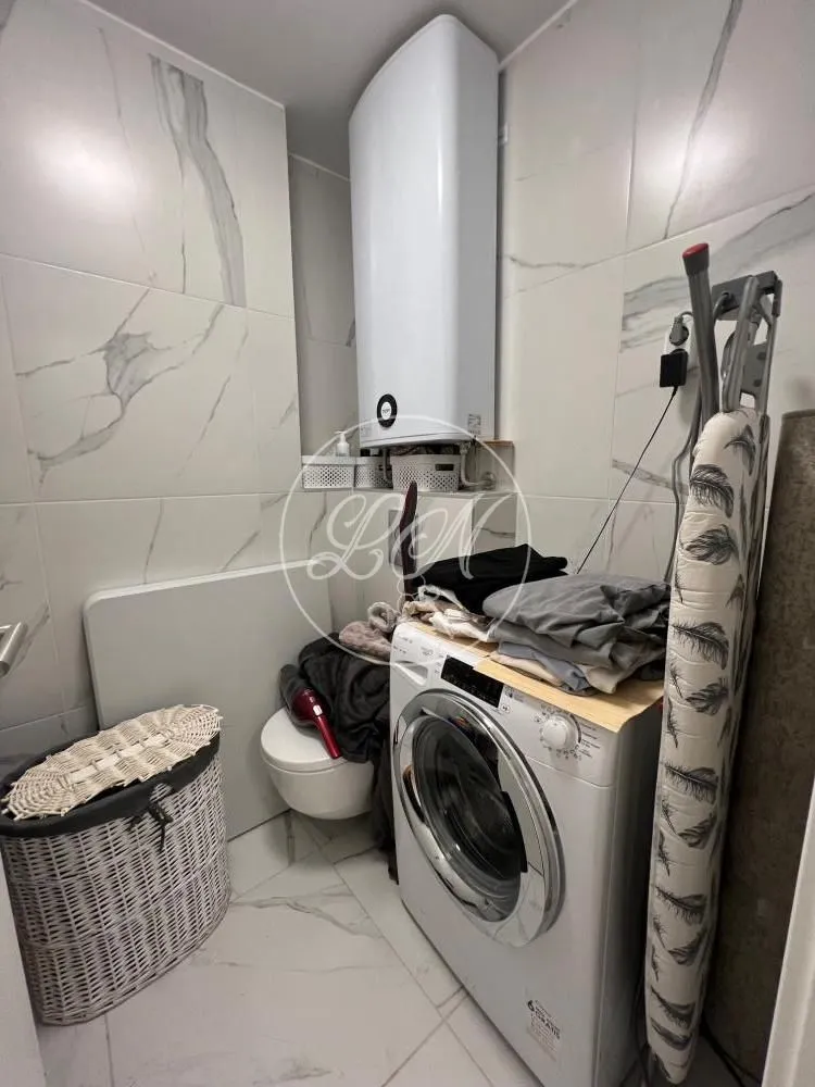 Prodaja, trosoban stan, 71m², Zemun Sve Podlokacije, Beograd