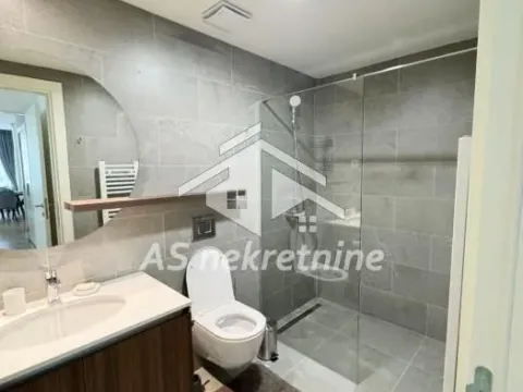 Izdavanje, trosoban stan, 84m², Savski Venac, Beograd - image 15
