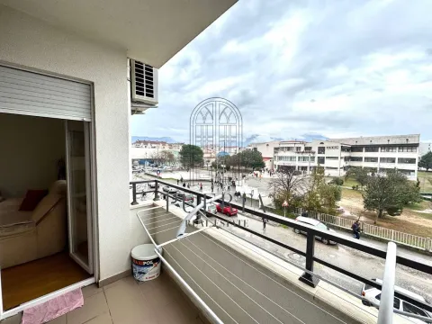 Rent, two bedroom apartment, 66m², Stari Aerodrom, Podgorica - image 8