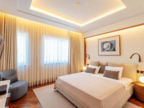 Izdavanje, jednosoban stan, 95m², Porto Montenegro, Tivat - image 11