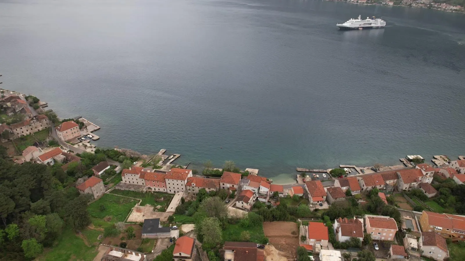 Prodaja, plac, 585m², Prčanj, Kotor
