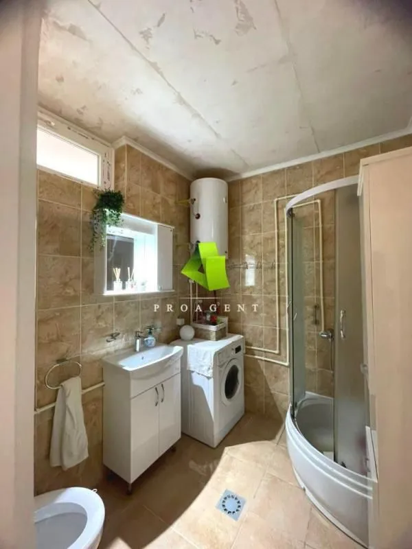 Rent, four bedroom apartment, 120m², Pantelej, Niš